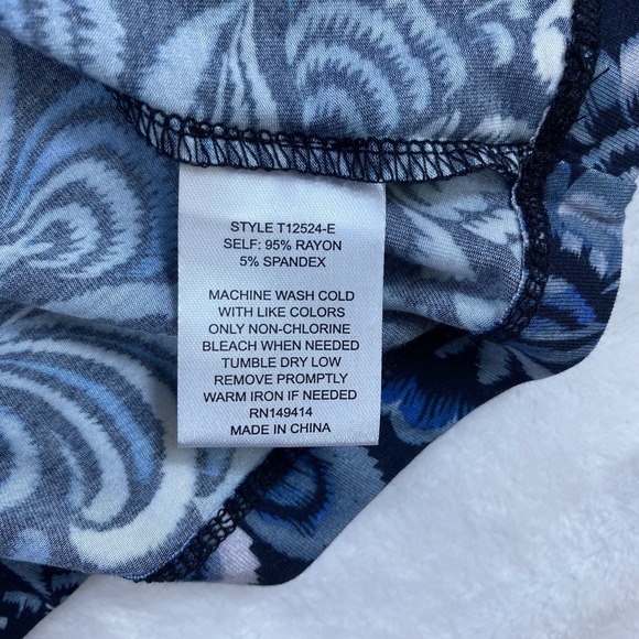 NWT Johnny Was Blouse Top Sz L Blue Artsy Whimsical Printed 3/4 Sleeve MSRP $150 - Picture 7 of 11